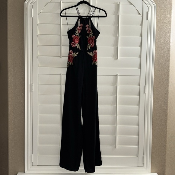 Luxxel Floral Embroidered Black Jumpsuit - Picture 1 of 10